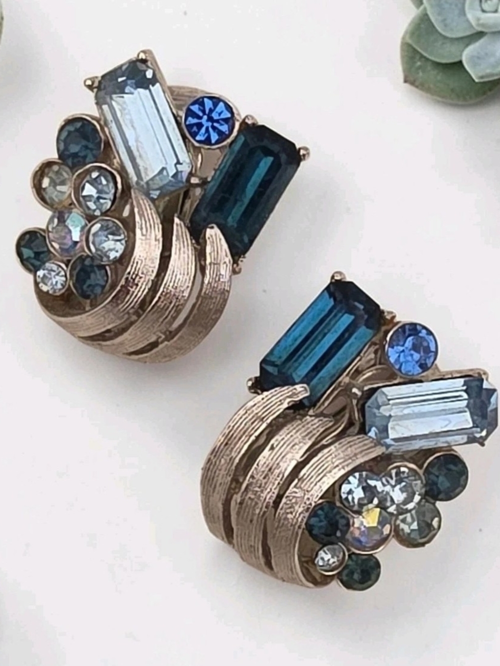 Vintage Signed Coro Blue Rhinestone Baguette Cluster Clip On Earrings